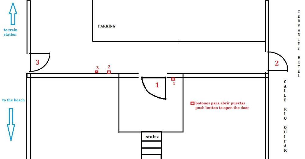 El Cortijuelo. Magnificent Triplex Terraced House With Rooftop Of 18M2, Overlooking The Sea. Parking 托雷莫利诺斯 外观 照片