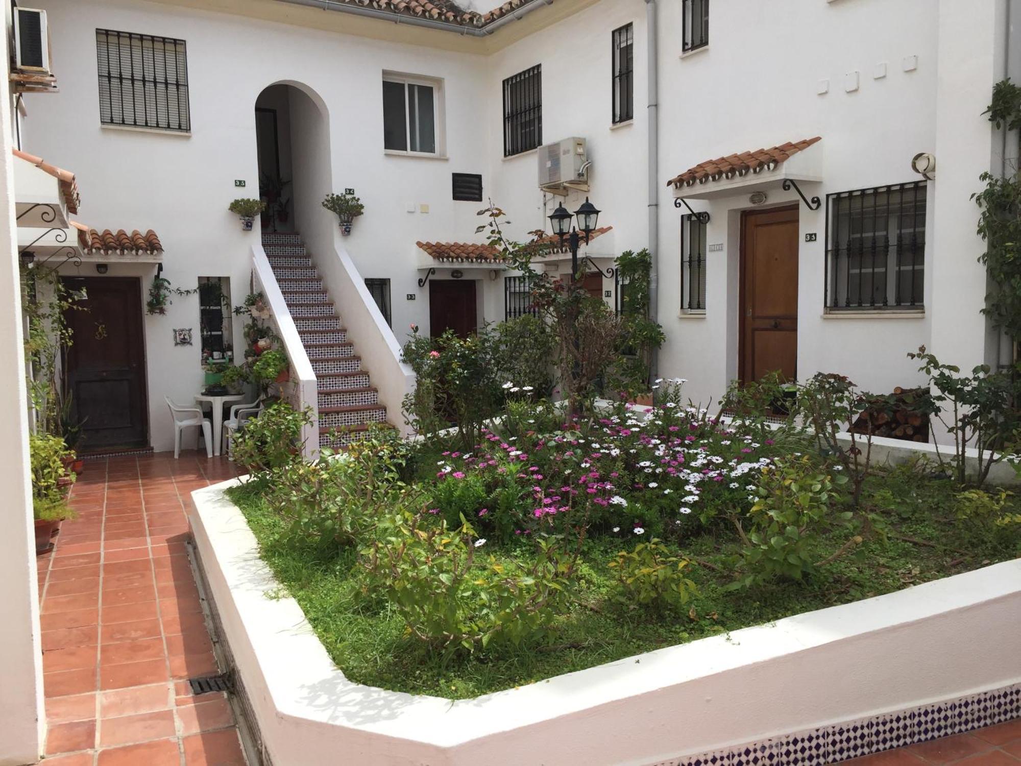 El Cortijuelo. Magnificent Triplex Terraced House With Rooftop Of 18M2, Overlooking The Sea. Parking 托雷莫利诺斯 外观 照片